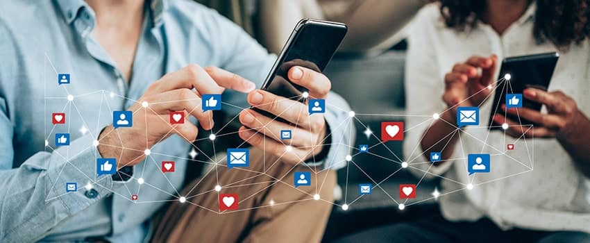 Social Media connecting